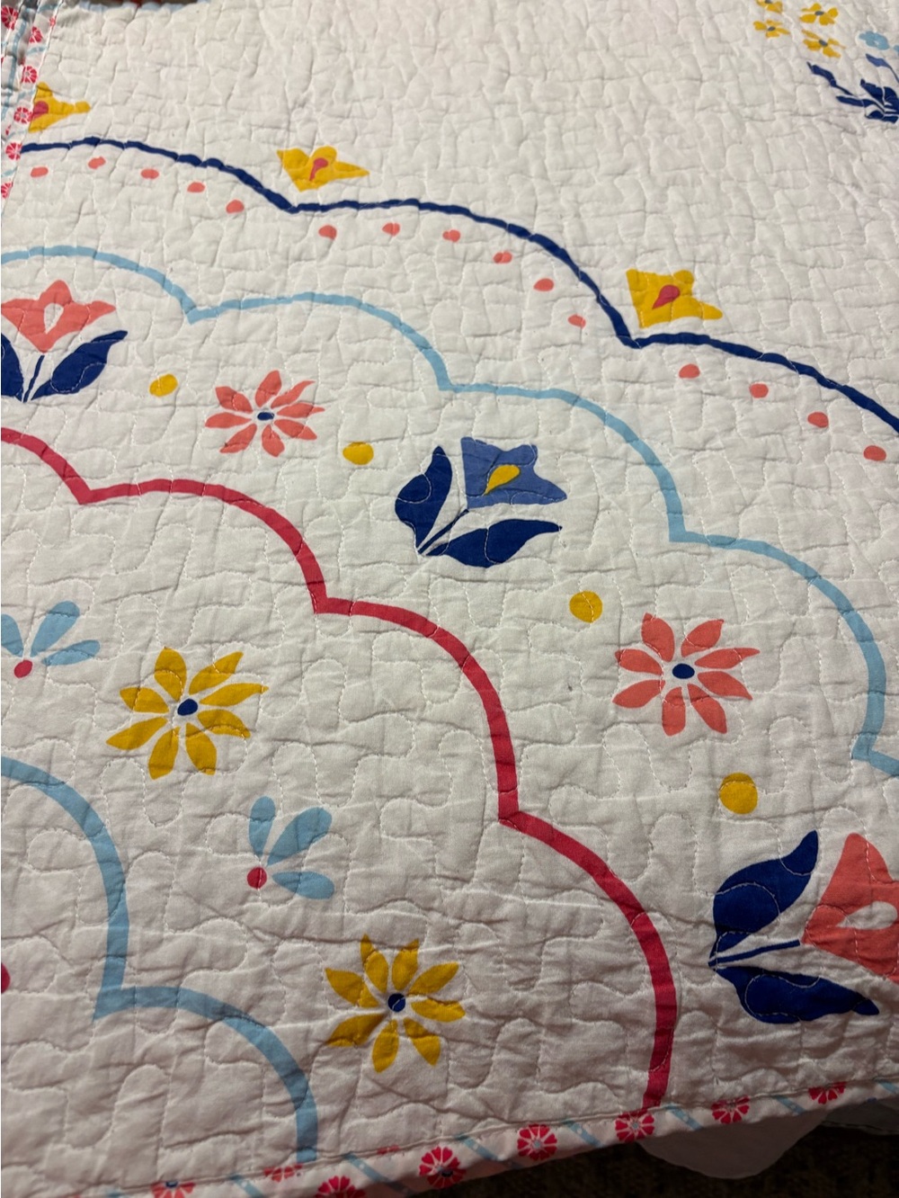 Pioneer Woman Mazie Medallion Quilt King Size